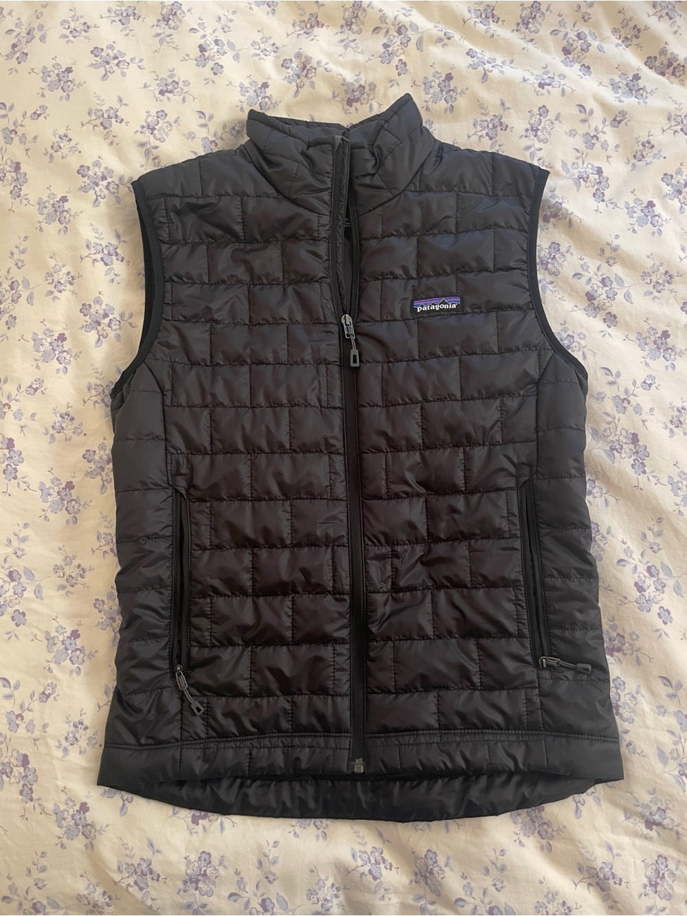 NWT Patagonia Black Nano Puff Vest Men’s XS/ Women’s S